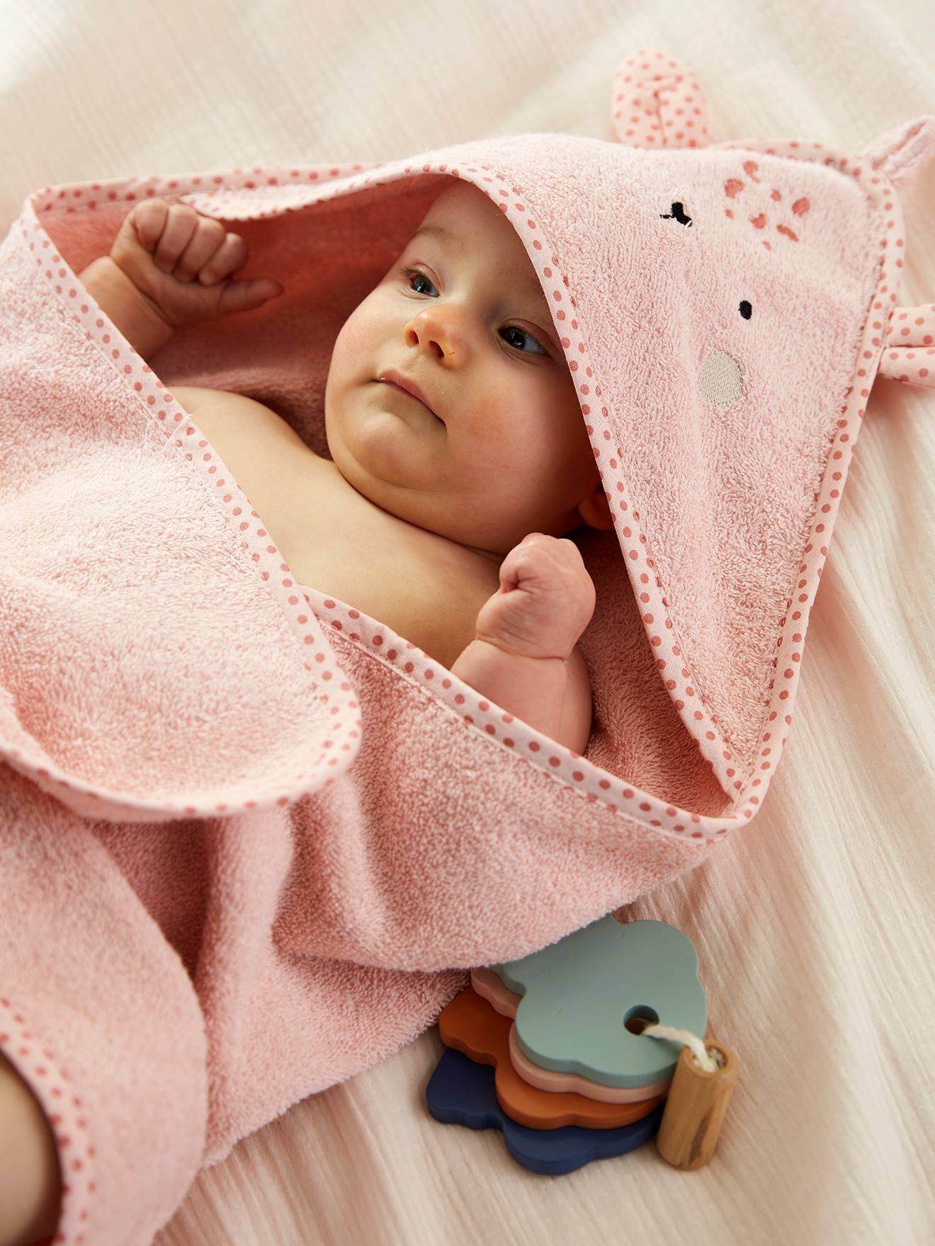 VERTBAUDET Capa de baño con capucha bordado animales bebé rosa medio liso