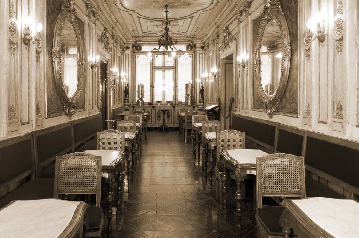 Papermoon Fototapete »Vintage Cafe Interieur«, Vliestapete, hochwertiger... bunt