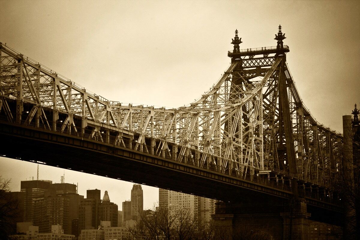 Papermoon Fototapete »New Yorker Brücke«, Vliestapete, hochwertiger Digitaldruck bunt