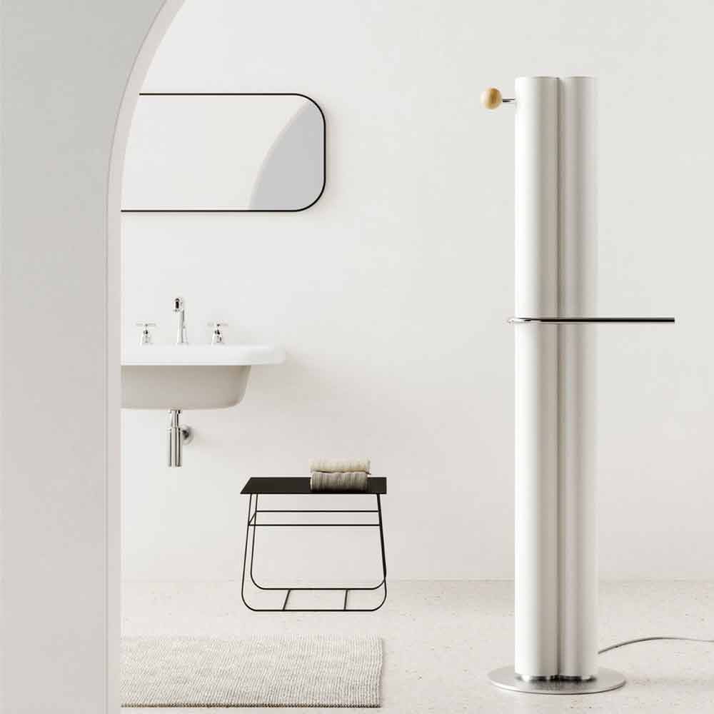 Viadurini Radiators Radiateur de salle de bain design vertical au sol électrique 450 watts - Ottolungo