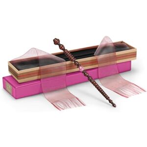 The Noble Collection Harry Potter réplique baguette dans Ollivanders Box Dolores Umbridge 27 cm NOB7009 - Publicité