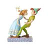 Enesco Disney Traditions Een onverwachte kus Peter Pan en Wendy figuur