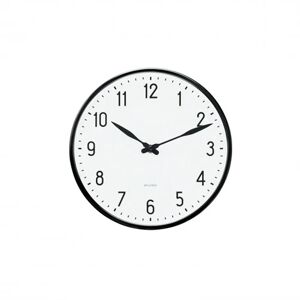 Arne Jacobsen Clocks Arne Jacobsen Station Vægur Ø: 21 cm - Sort/Hvid