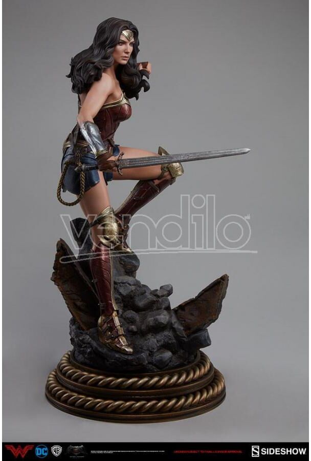 SIDESHOW TOYS Batman V Superman Wonder Woman Prem For Statua