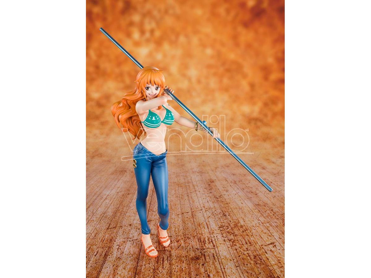 BANDAI One Piece Zero Cat Burglar Nami Figura