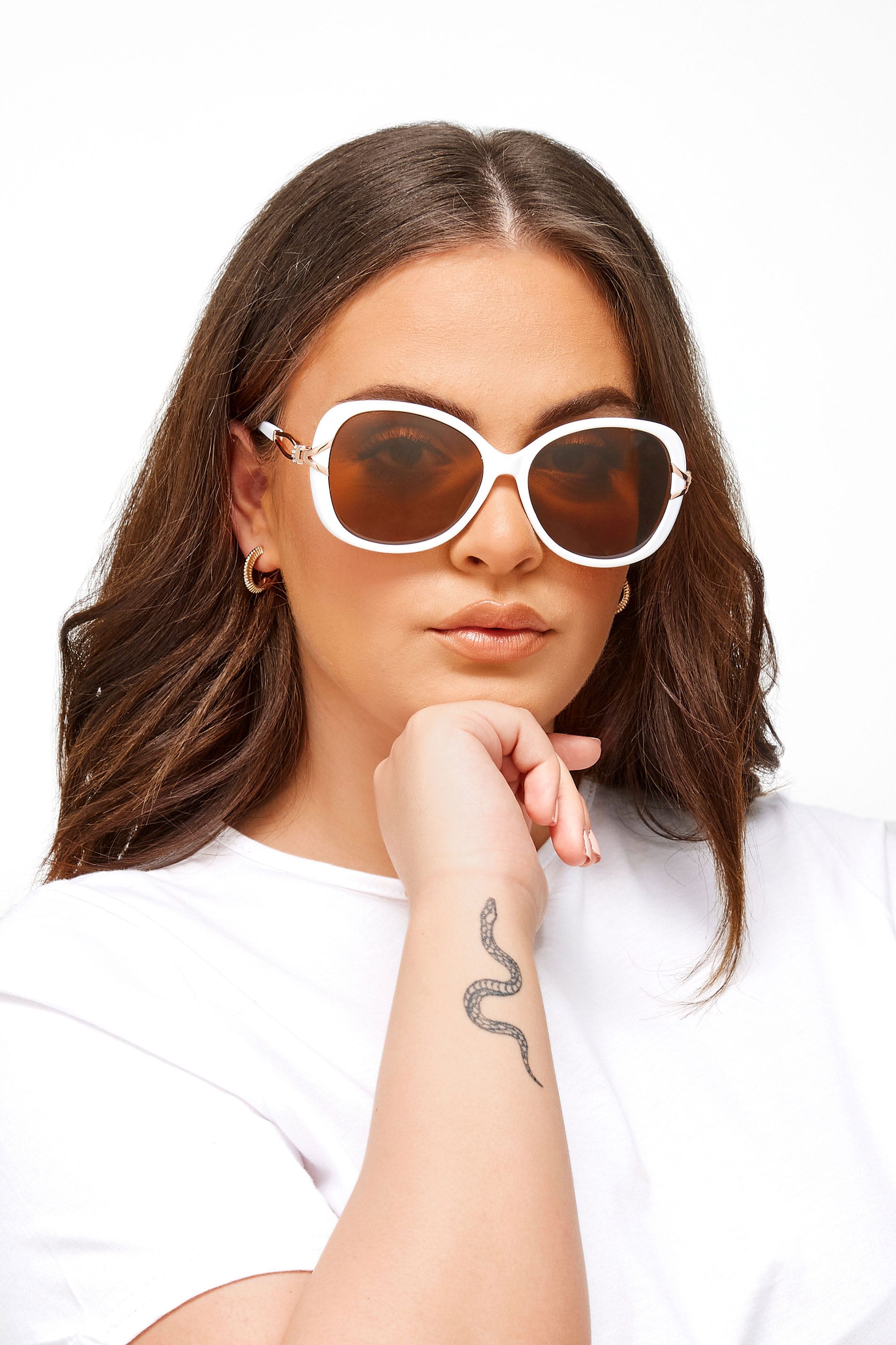 Yours Clothing White oversized knot sunglasses