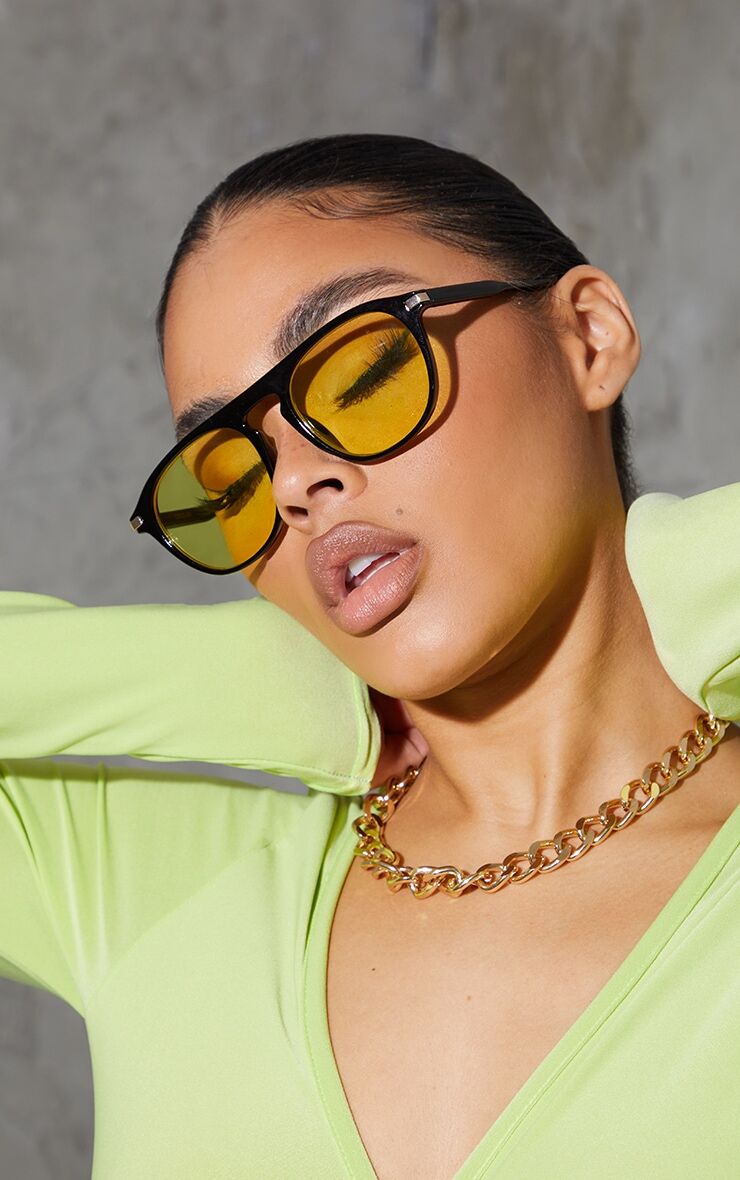 PrettyLittleThing Yellow Lens Round Black Frame Sunglasses  - Black - Size: One Size