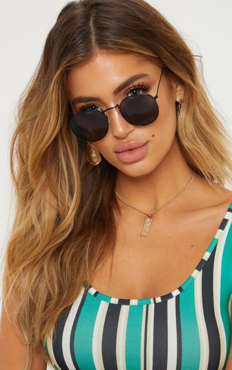 PrettyLittleThing Black Metal Frame Round Retro Sunglasses  - Black - Size: One Size