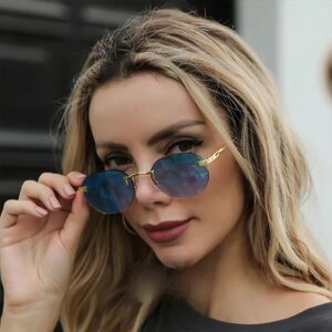 b behover. Trendy solbriller til kvinder sommeren 2022 med spundet guldhals Blue one size