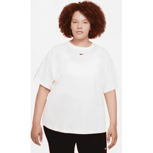 Overdimensioneret, kortærmet Nike Sportswear Essential-overdel til kvinder (plus size) - hvid hvid 2X