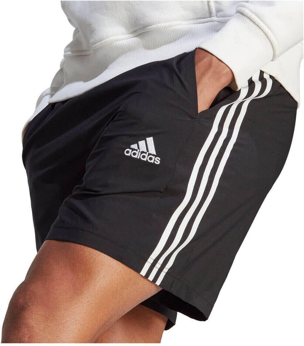 Adidas essentials chelsea 3 bandas bermudas hombre Negro (XXL)