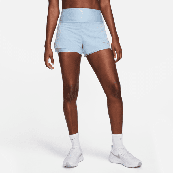 nike shorts da running 2-in-1 a vita media con tasche 8 cm  dri-fit swift – donna - blu