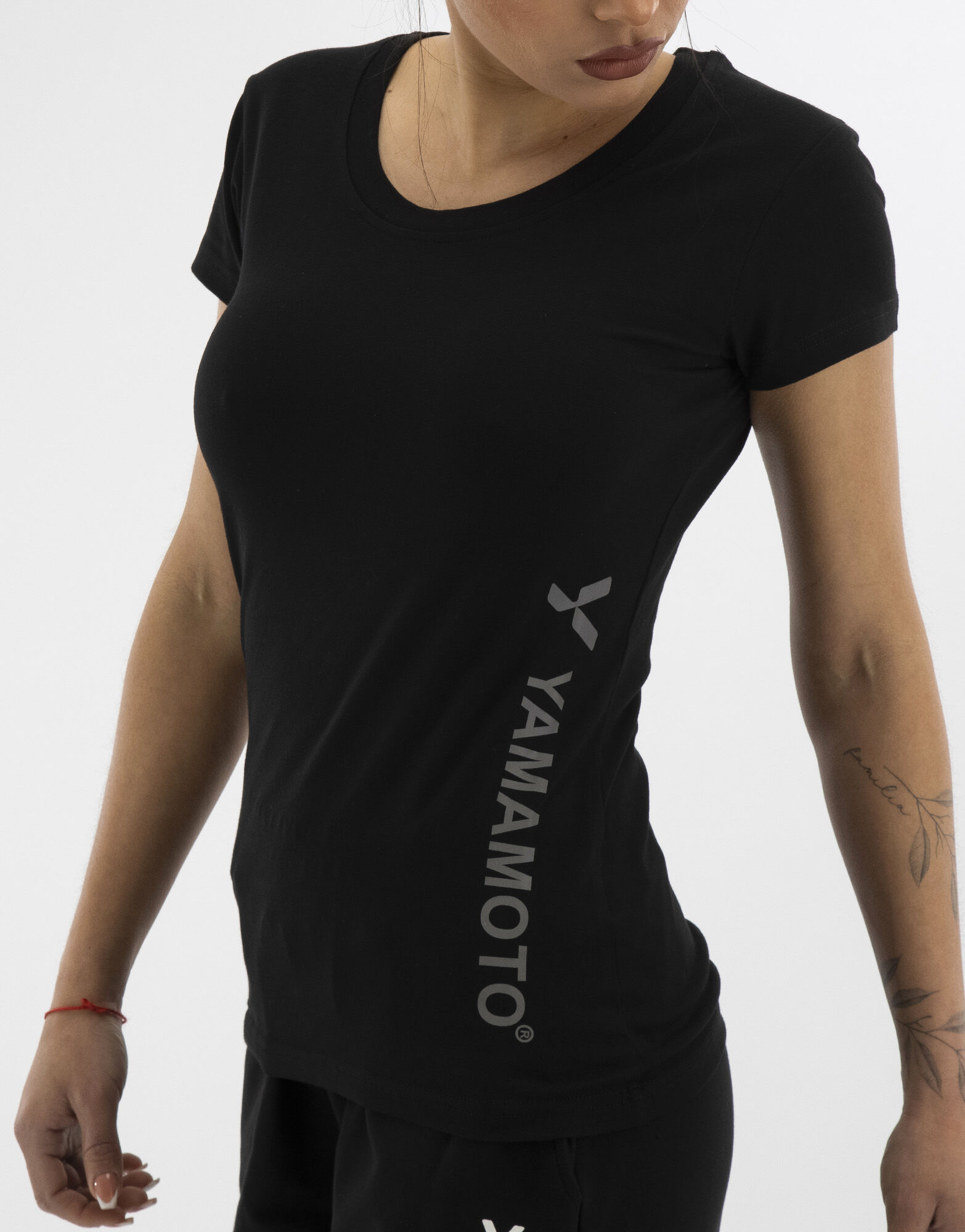 YAMAMOTO OUTFIT Lady T-Shirt Colore: Nero L