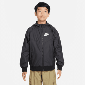 Løstsiddende, hoftelang Nike Sportswear Windrunner-jakke med hætte til større børn (drenge) - sort sort XS
