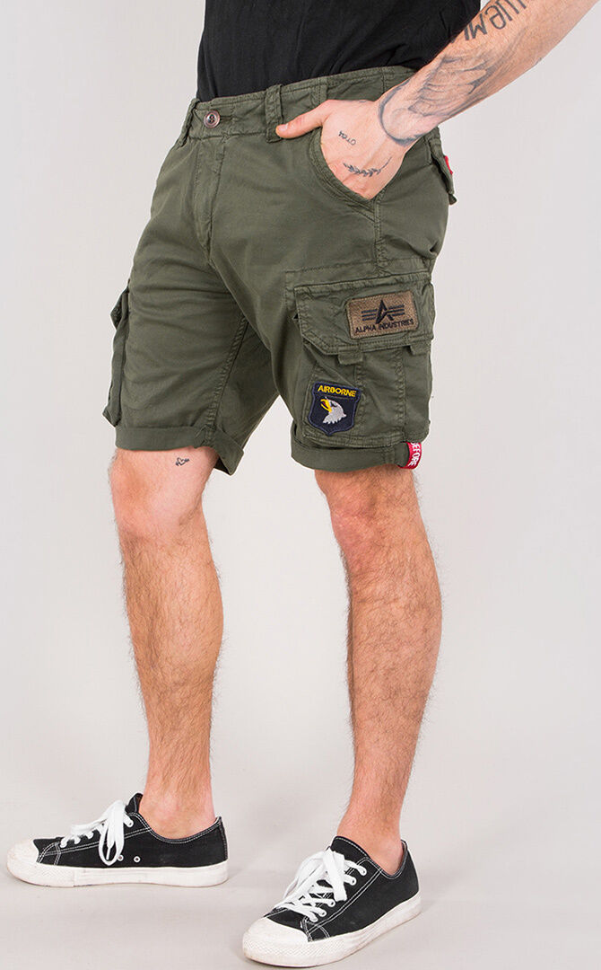 Alpha Industries Crew Patch Shorts  - Green