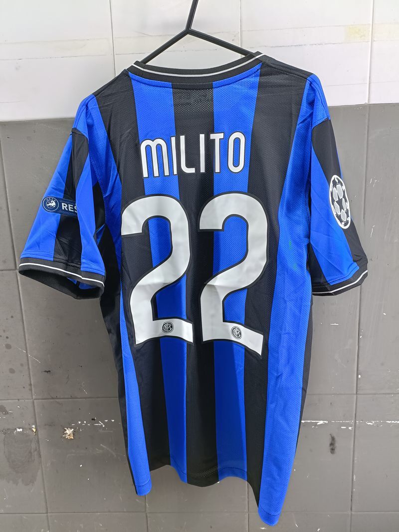 Nike Inter fc Maglia Calcio Storica vintage celebrativa Milito 22 2 TRIPLETE