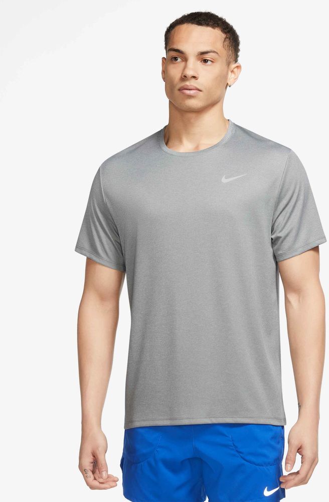 Nike Maglietta Miler Grigio per Uomo DV9315-084 L