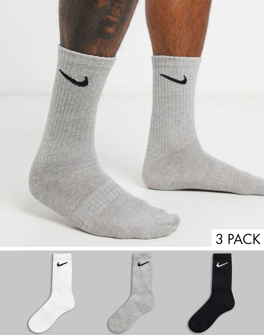 Nike Training 3 pack crew socks in multi  Multi