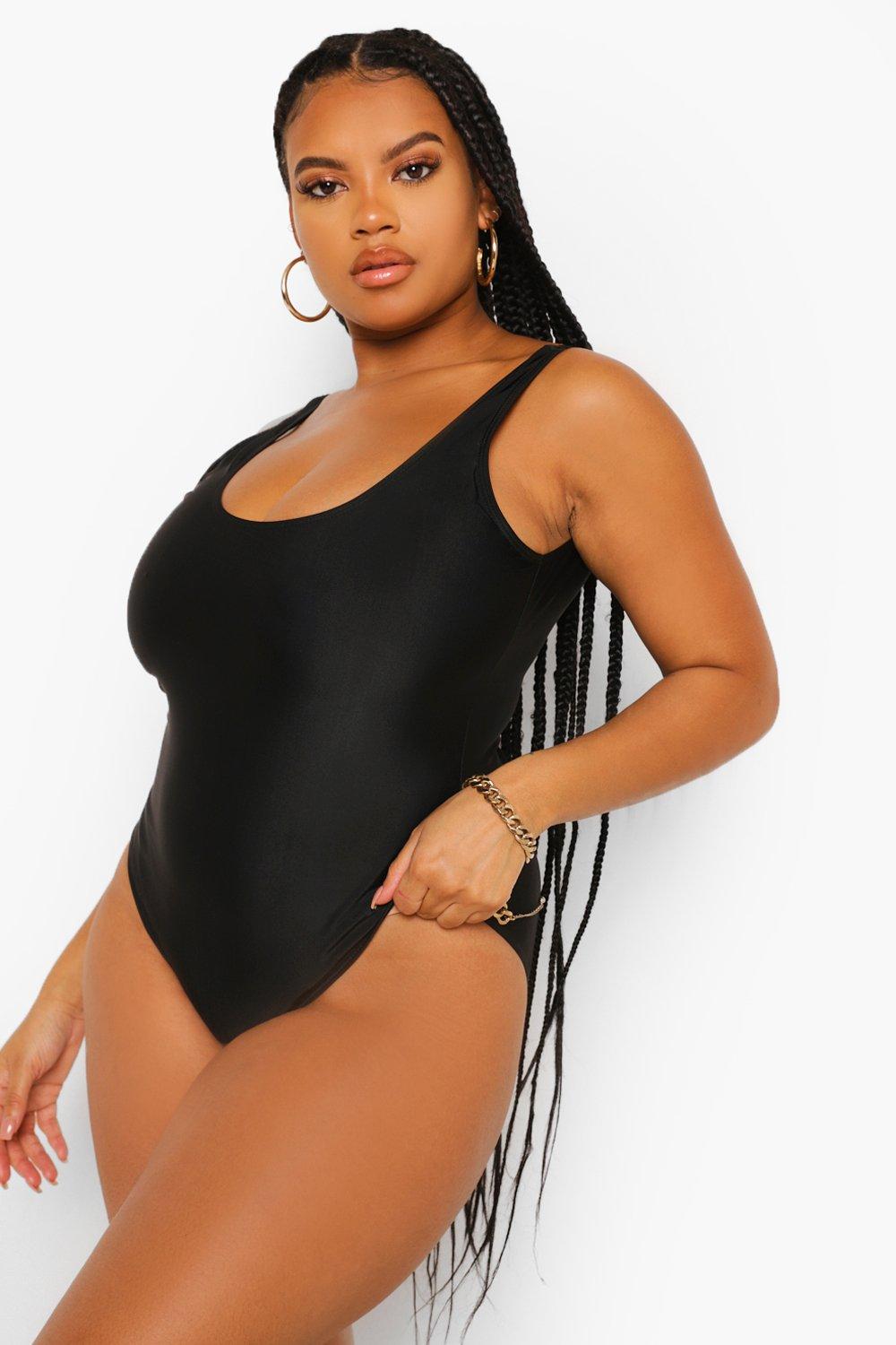 Boohoo Plus Basic Scoop Neck Swimsuit- Black  - Size: 22