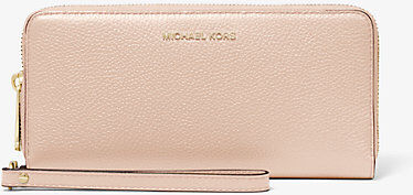 MICHAEL Michael Kors MK Pebbled Leather Continental Wristlet - Soft Pink