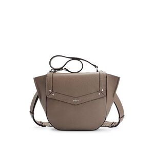 Boss Saddle bag in grained leather with detachable straps