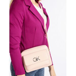 Calvin Klein RE LOCK CAMERA BAG WITH FLAP Borsa a tracolla Borse a Tracolla donna Rosa taglia Unica