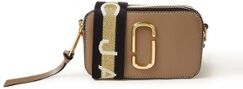 The Marc Jacobs The Snapshot crossbodytas van leer - Donkerbeige