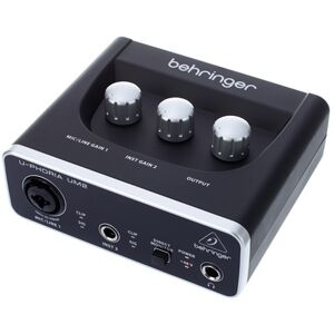 Behringer U-Phoria UM2