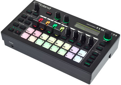 Roland MC-101