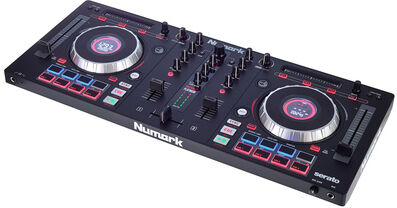 Numark Mixtrack Platinum