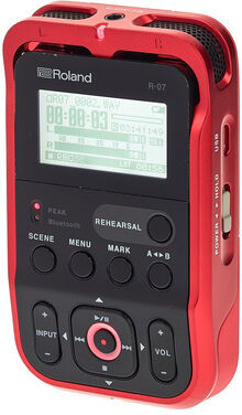 Roland R-07 red