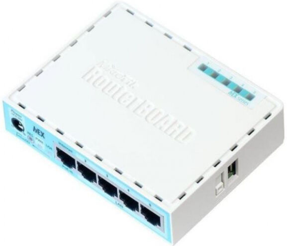 MikroTik RB750Gr3 - Router