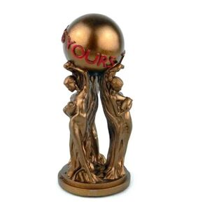 The World Is Yours Resin Statue Samlerstatue Premium Prop Film Replica Trophy--