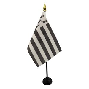 AZ FLAG Mini Drapeau Bretagne De Table 15x10 cm Drapeau Breton France De Bureau 100% Polyester Avec Hampe Pointe Dorée - Publicité
