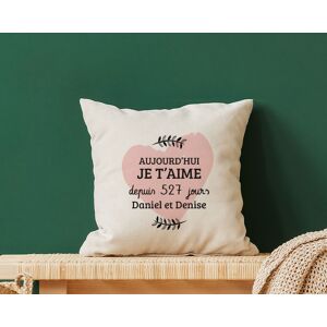 Cadeaux.com Coussin personnalise couple - Aujourd