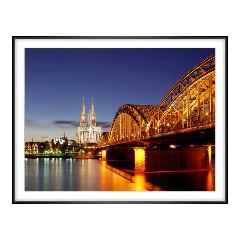 myposter Poster im Bilderrahmen Alu rund in schwarz matt im Format 18 x 13 cm