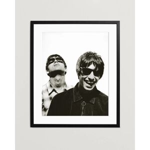 Sonic Editions Framed Noel & Liam At The Hotel - Harmaa - Size: One size - Gender: men