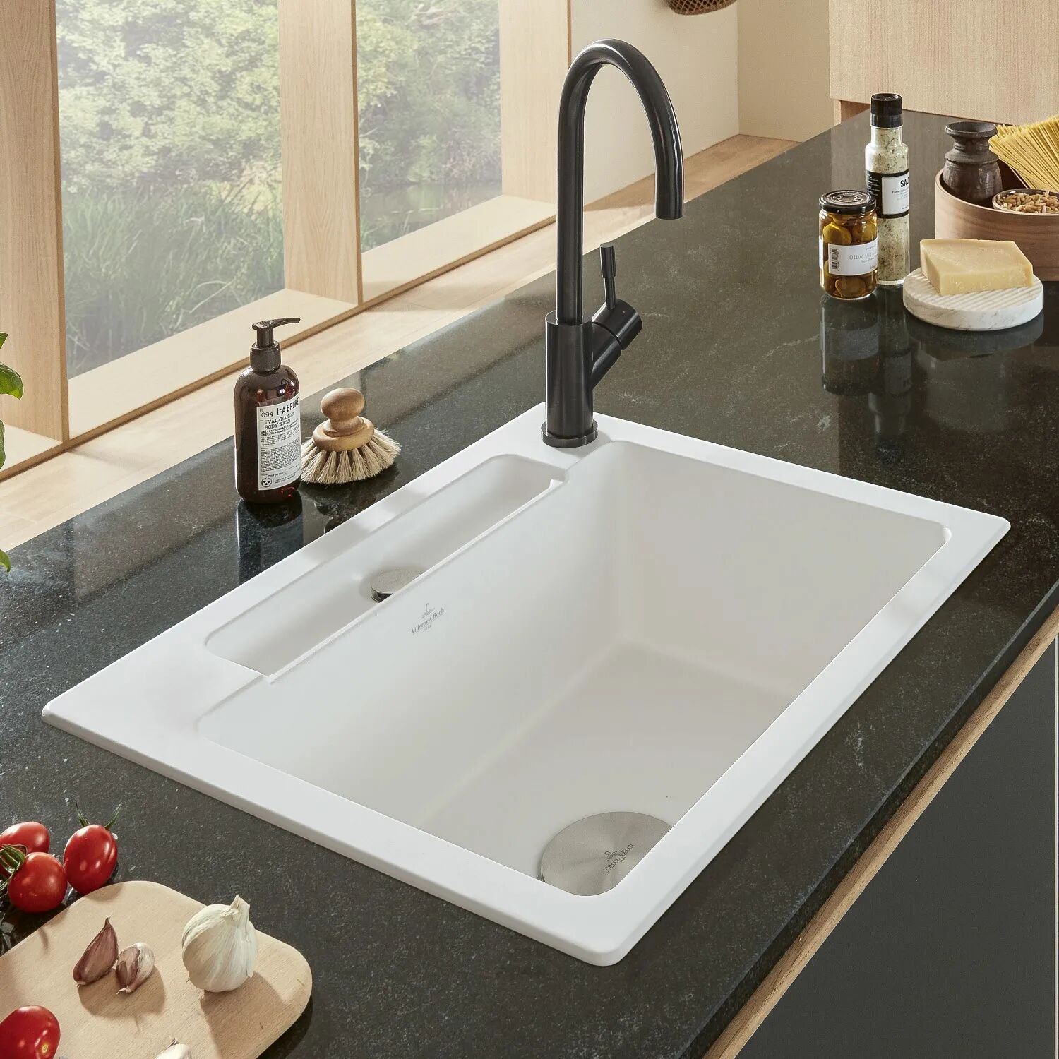 Villeroy & Boch Siluet 60 S Einbauspüle, Ablaufgarnitur mit Handbetätigung   snow white glänzend mit ceramicplus 334601KG