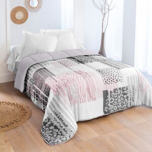 Couette microfibre imprimée Savane - 400g/m2 - BlancheporteGrâce à ses élégants motifs animaliers, cette couette donnera du caractère à votre déco ! Réversible avec une face unie, une face imprimée, elle permet de changer d'ambiance en un instant ! Pratiq - Publicité