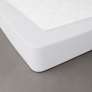 Drap-housse uni percale bonnets 40 cm - BlancheporteLa douceur et la longévité admirables de la percale en grandes dimensions ! Ce drap-housse aux bonnets de 40 cm s'adapte parfaitement aux matelas épais ou complétés d'un surmatelas pour encore plus de se - Publicité