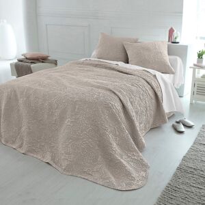 Jeté de lit uni style boutis Mélissa - BlancheporteRaffinement d'un motif floral en relief sur fond de tonalités pastel ... ce jeté style boutis habillera votre lit (ou votre canapé) avec chic !Jete de lit 1 personne : 160x250cmBeige - Publicité