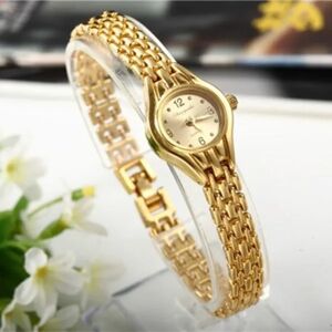 Galaxy Kvinnors Quartz Watch Liten Golden Dial Leisure Populær Elegant