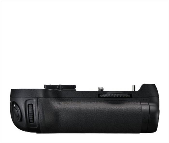 Nikon Mb-d12 Multi Power Battery Pack