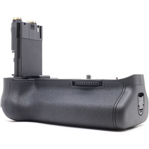 Used Canon BG-E11 Battery Grip