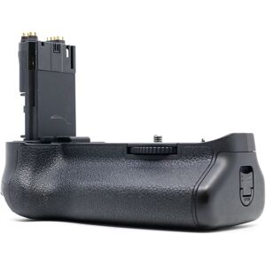 Used Canon BG-E11 Battery Grip