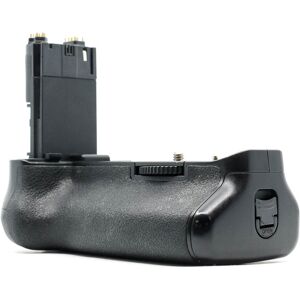 Used Canon BG-E11 Battery Grip