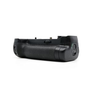 Used Nikon MB-D18 Battery Grip