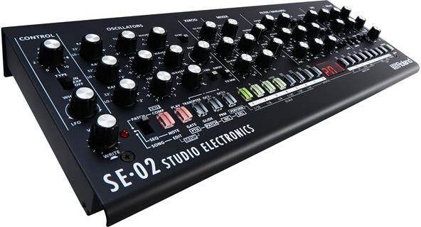 Roland Se-02 Analog Synthesizer