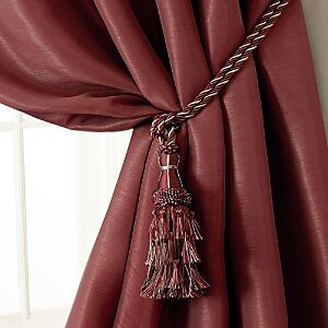 Elrene Home Fashions Charlotte Tassel Curtain Tieback  - Red