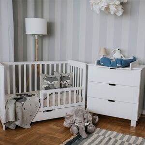 petitechambre.fr Lit bébé évolutif 120x60 Kiwo   Blanc   Pin Massif et MDF - Publicité